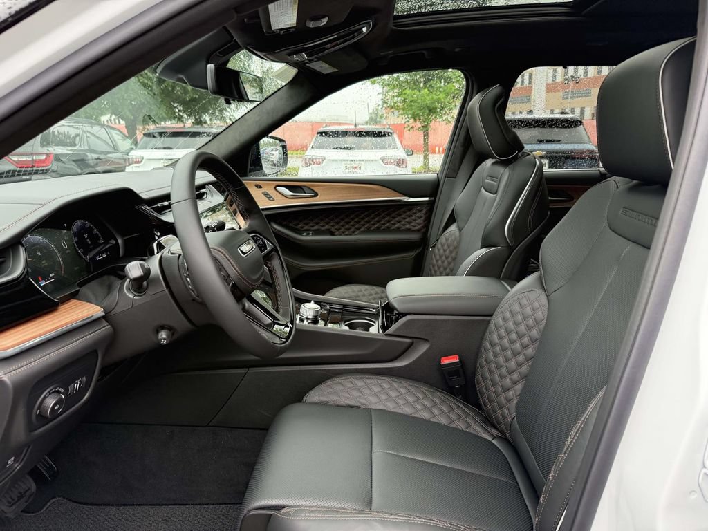 New 2026 Jeep Grand Cherokee L Summit w/ Obsidian Package AWD/4WD image 14