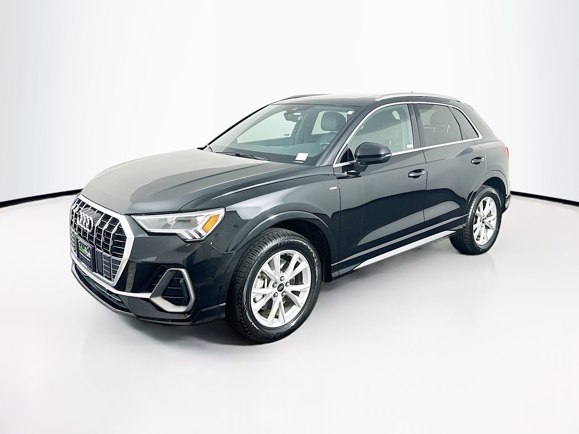Used 2025 Audi Q3 2.0T Premium AWD/4WD image 3