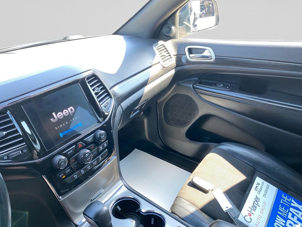 Used 2022 Jeep Grand Cherokee Laredo X AWD/4WD image 31