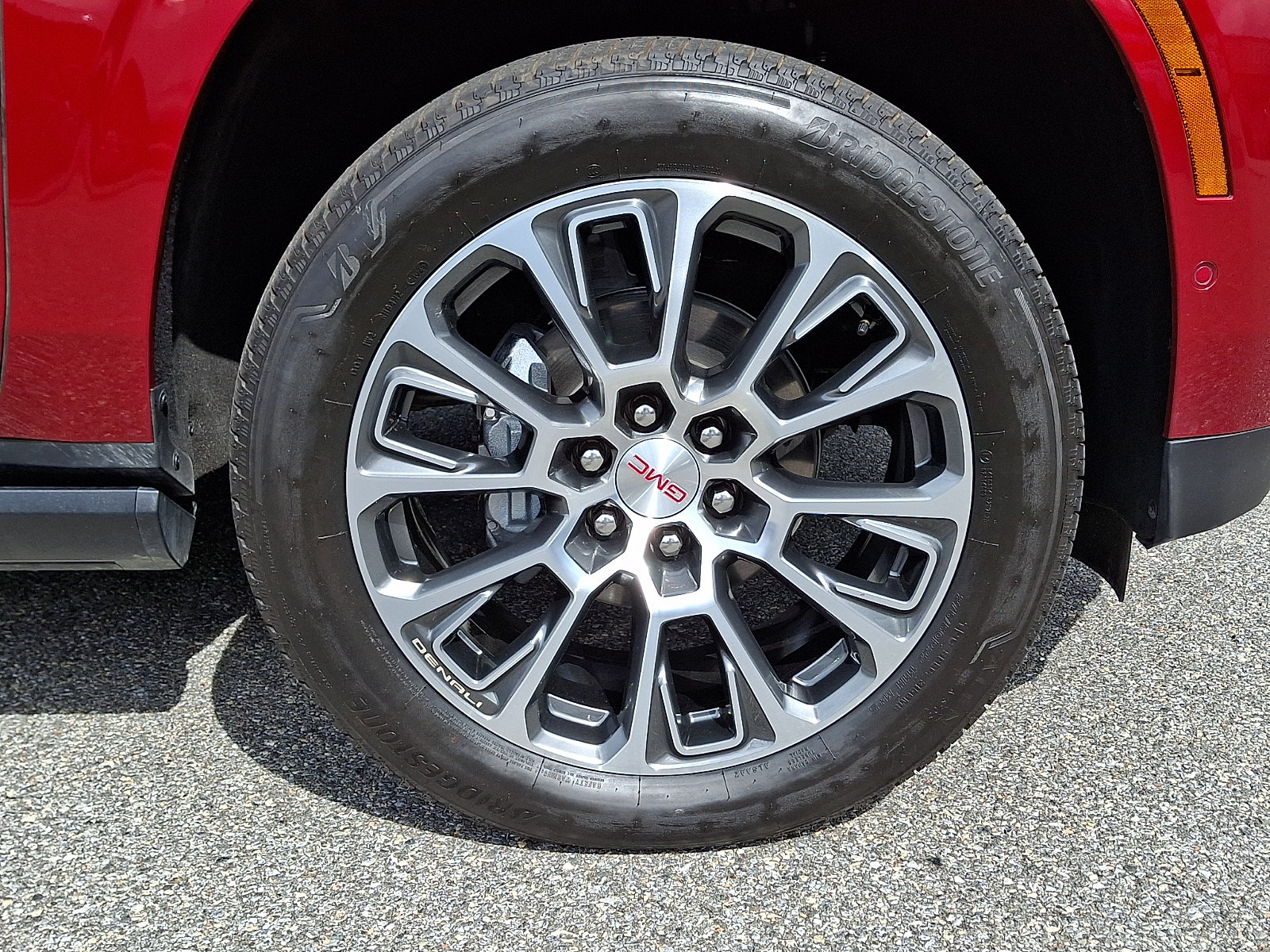 Certified 2026 GMC Yukon XL Denali w/ Sun & Power Step Package AWD/4WD image 8