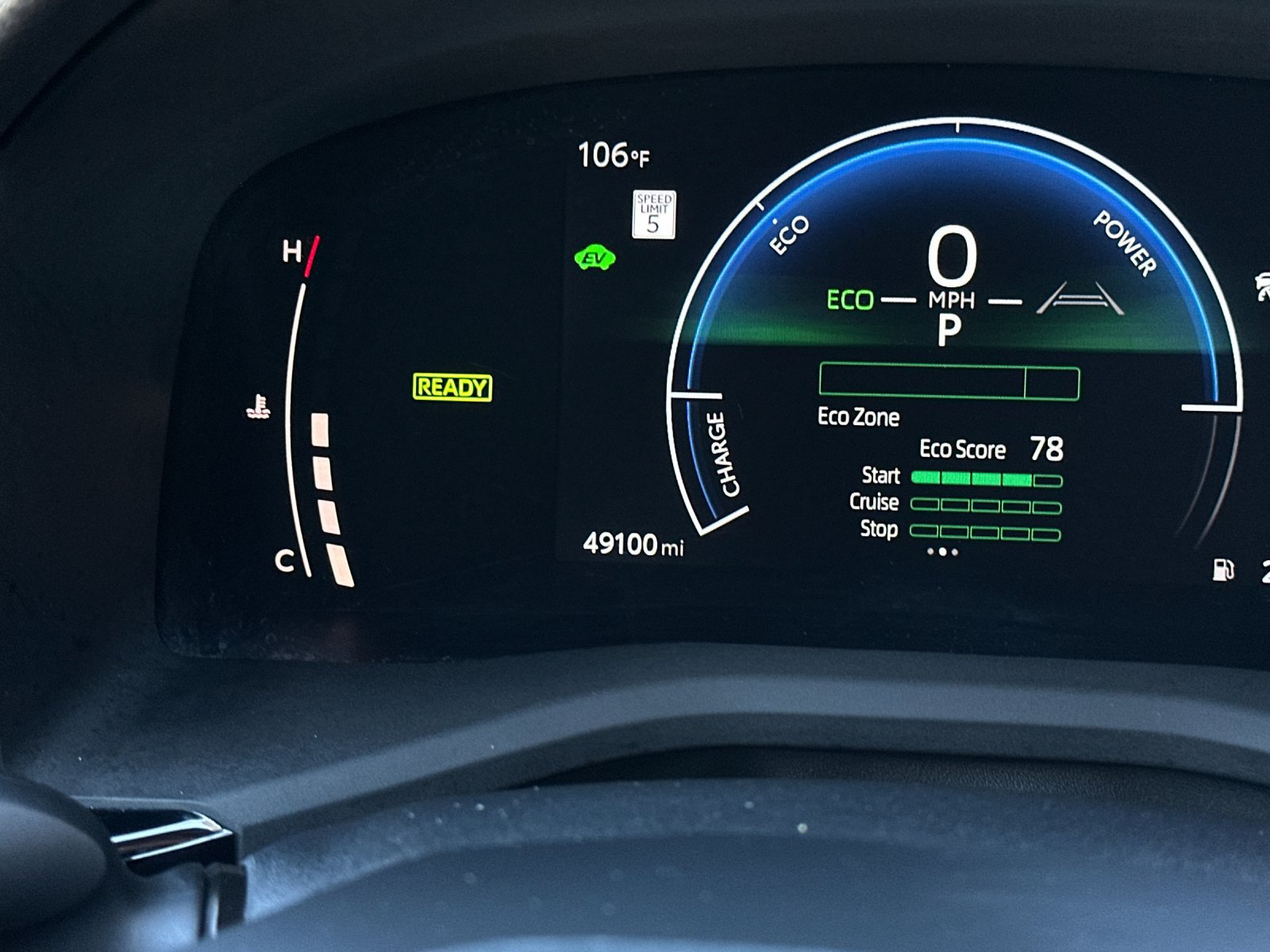 Used 2025 Toyota Camry LE FWD image 24