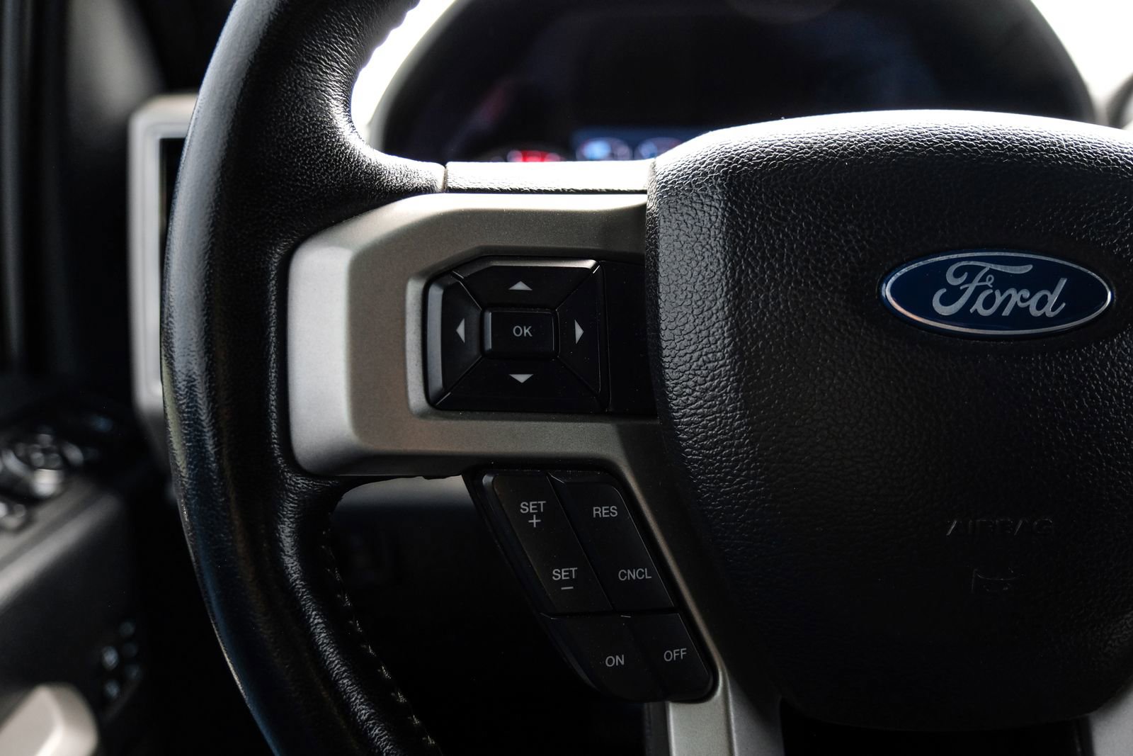 Used 2022 Ford F250 Lariat w/ Lariat Ultimate Package image 19