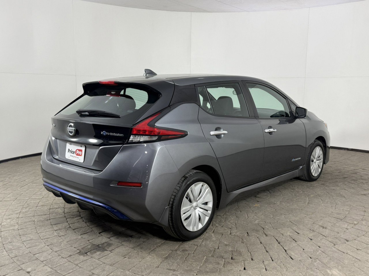 Used 2019 Nissan Leaf S w/ S Charge Package image 9