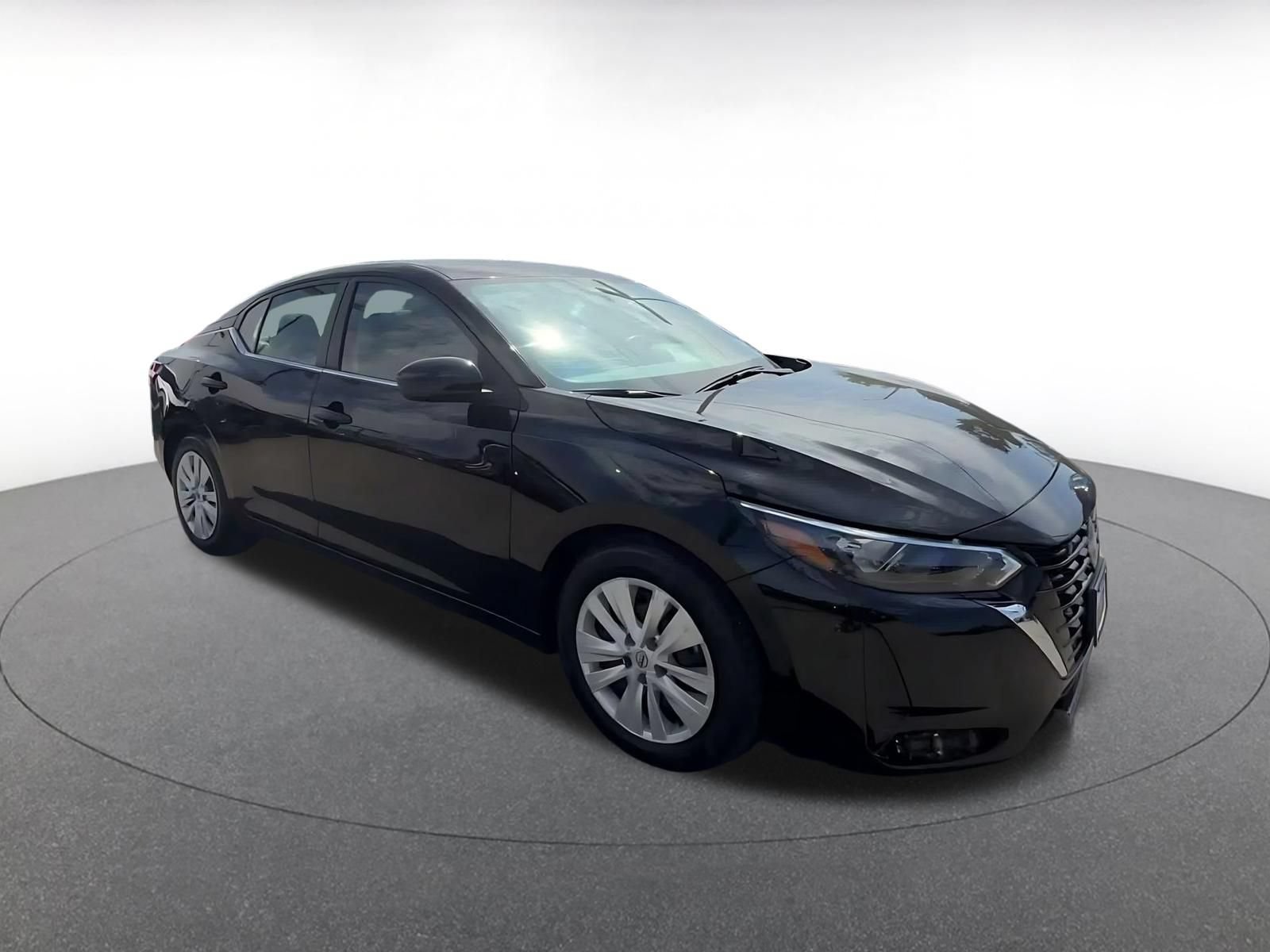 Used 2025 Nissan Sentra S FWD image 2