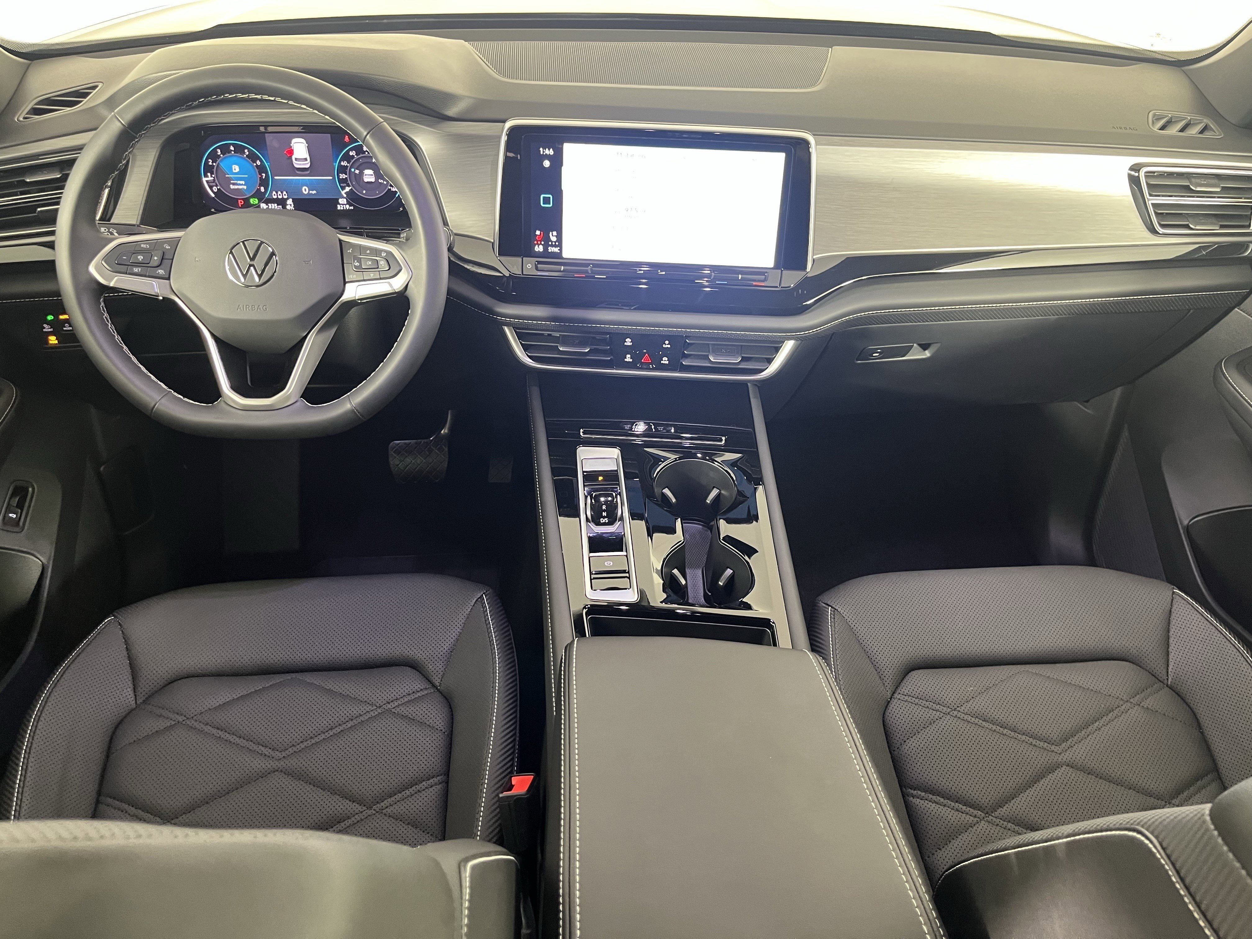 Used 2025 Volkswagen Atlas Cross Sport SE image 10