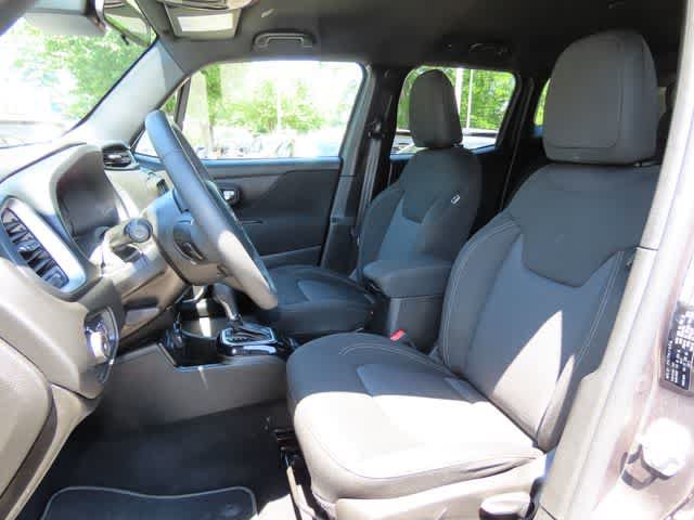 Used 2021 Jeep Renegade Latitude AWD/4WD image 13