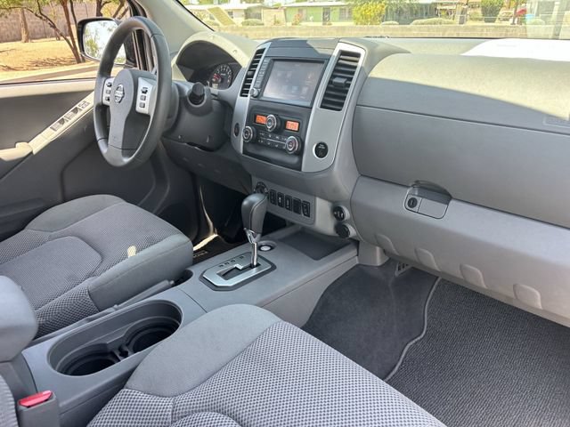 Used 2020 Nissan Frontier SV w/ Midnight Edition Floor Mats AWD/4WD image 12