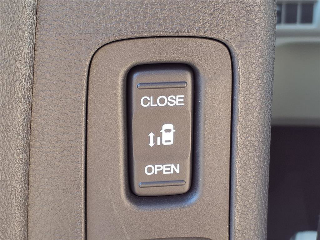 New 2026 Honda Odyssey Touring image 19