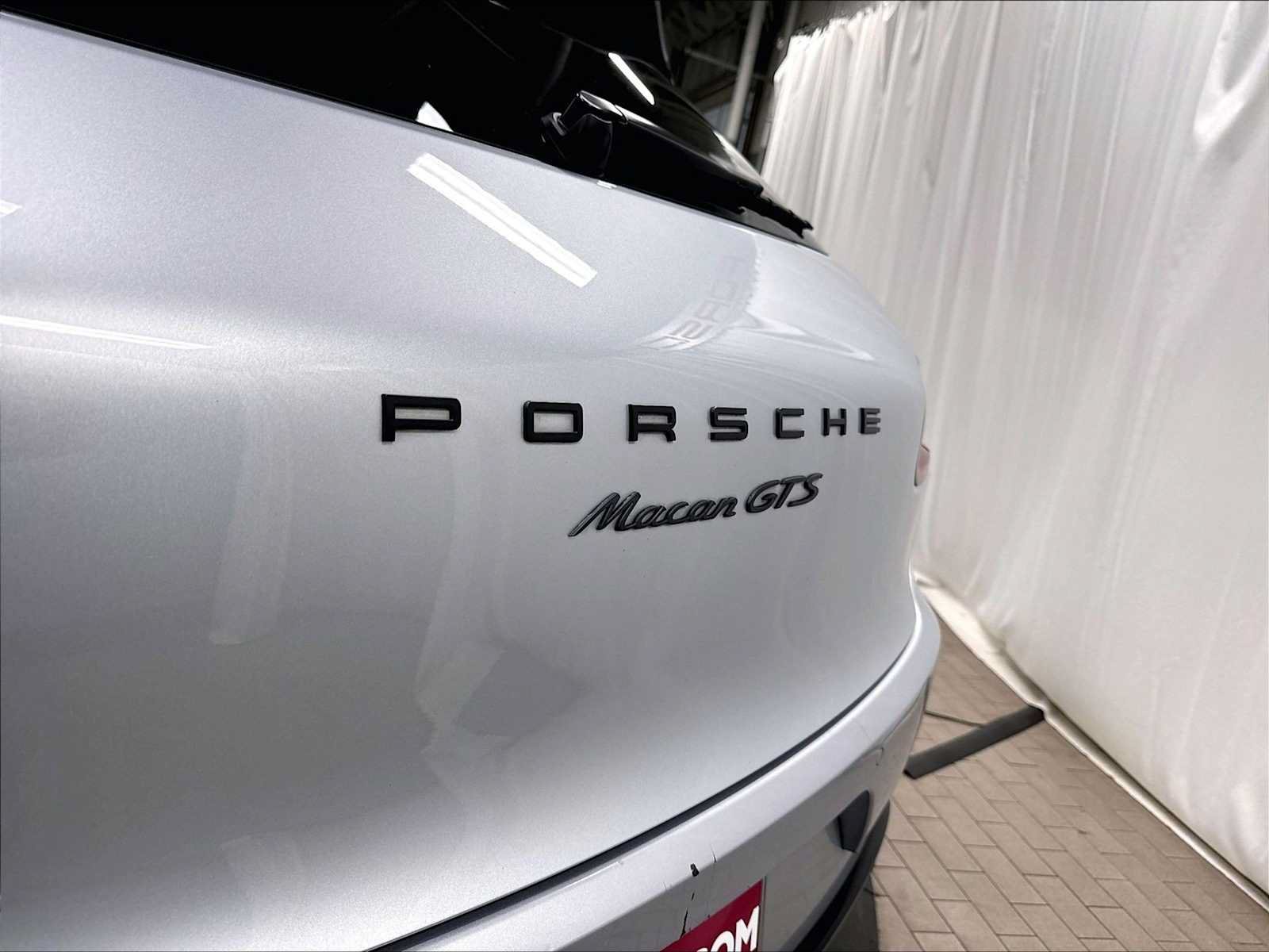 Used 2017 Porsche Macan GTS AWD/4WD image 33