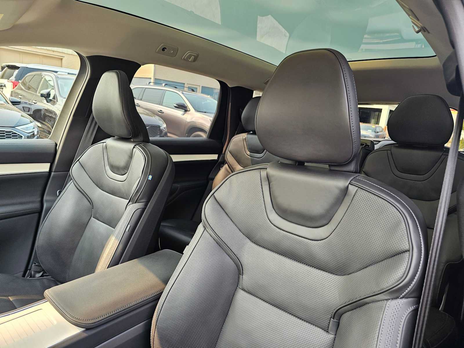 New 2026 Volvo EX90 Ultra AWD/4WD image 23