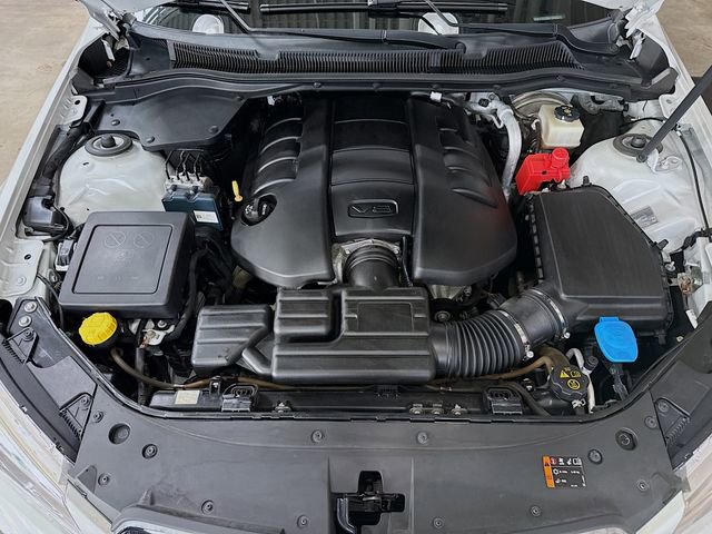 Used 2015 Chevrolet SS RWD image 33