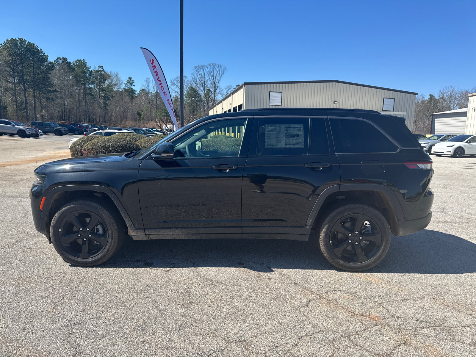 New 2026 Jeep Grand Cherokee Limited w/ Limited Altitude Package AWD/4WD image 8