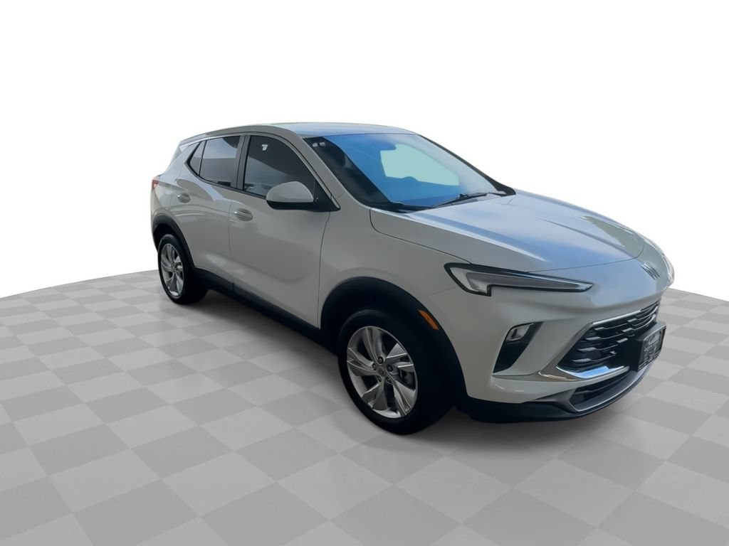 Certified 2025 Buick Encore GX Preferred w/ Comfort Package AWD/4WD image 2
