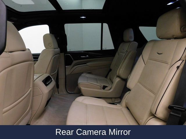 Used 2023 Cadillac Escalade Premium Luxury w/ Performance Package image 32