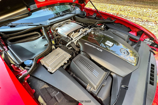 Used 2016 Mercedes-Benz AMG GT S image 17