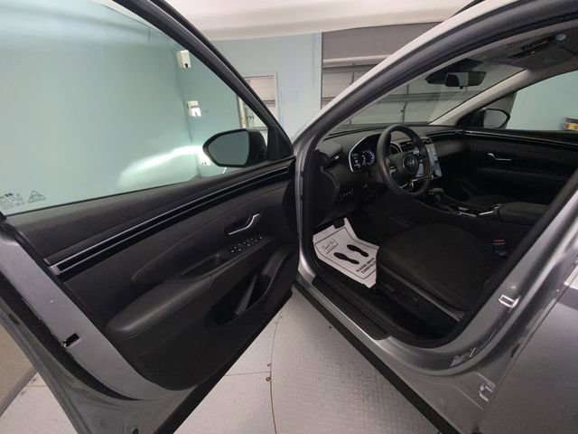 Used 2023 Hyundai Tucson SEL w/ Cargo Package image 11