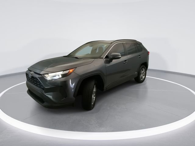 Used 2022 Toyota RAV4 XLE w/ Convenience Package AWD/4WD image 8