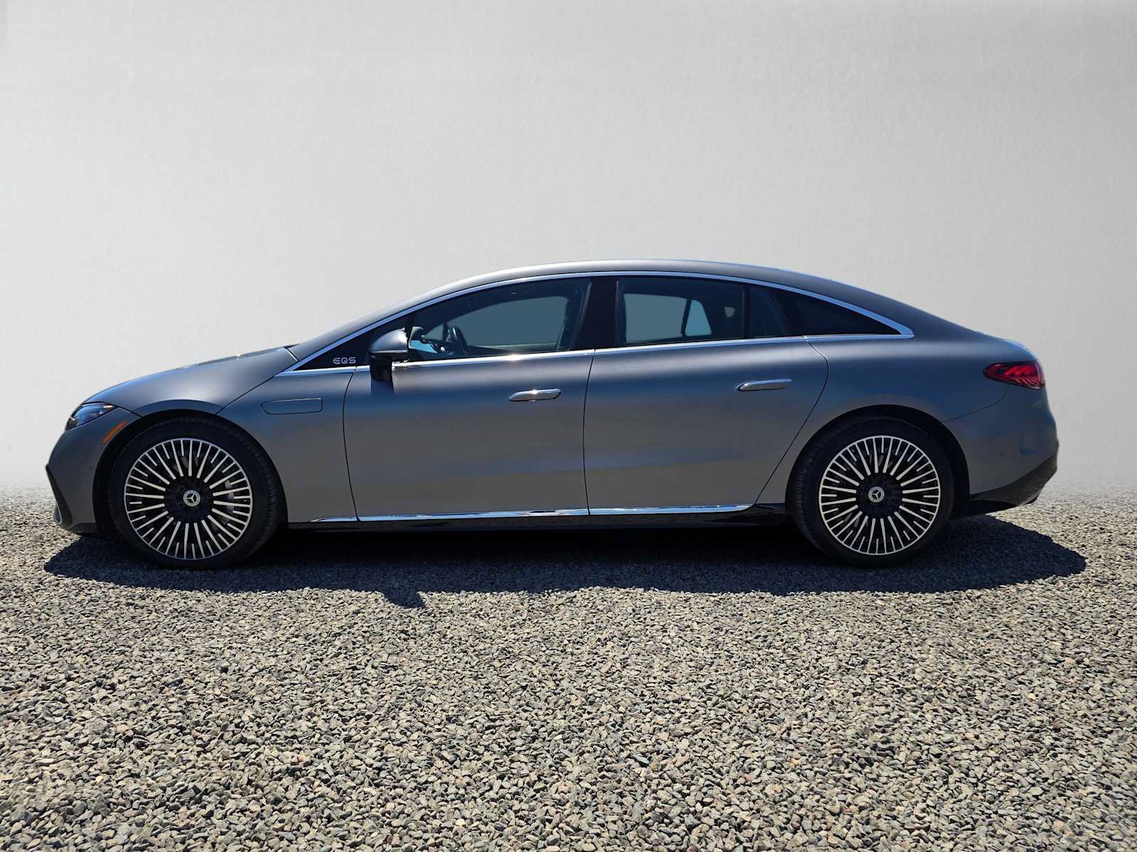 Used 2023 Mercedes-Benz EQS 580 4MATIC Sedan image 6