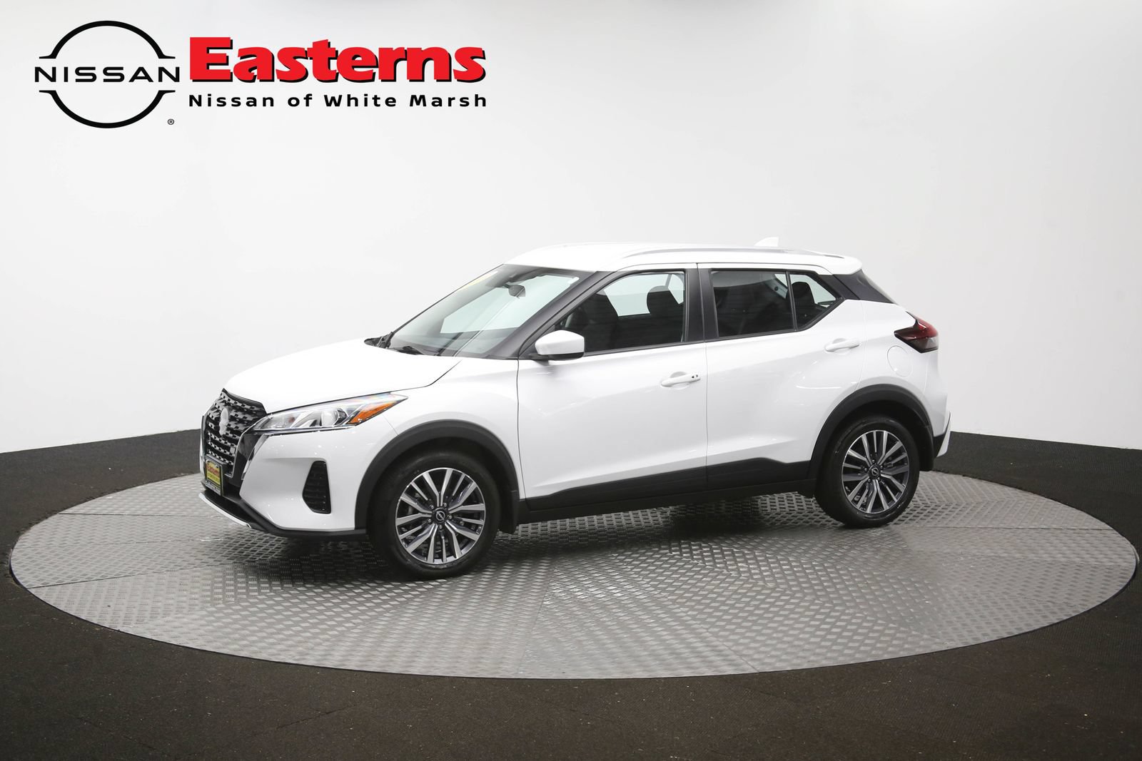 Used 2024 Nissan Kicks SV FWD image 56