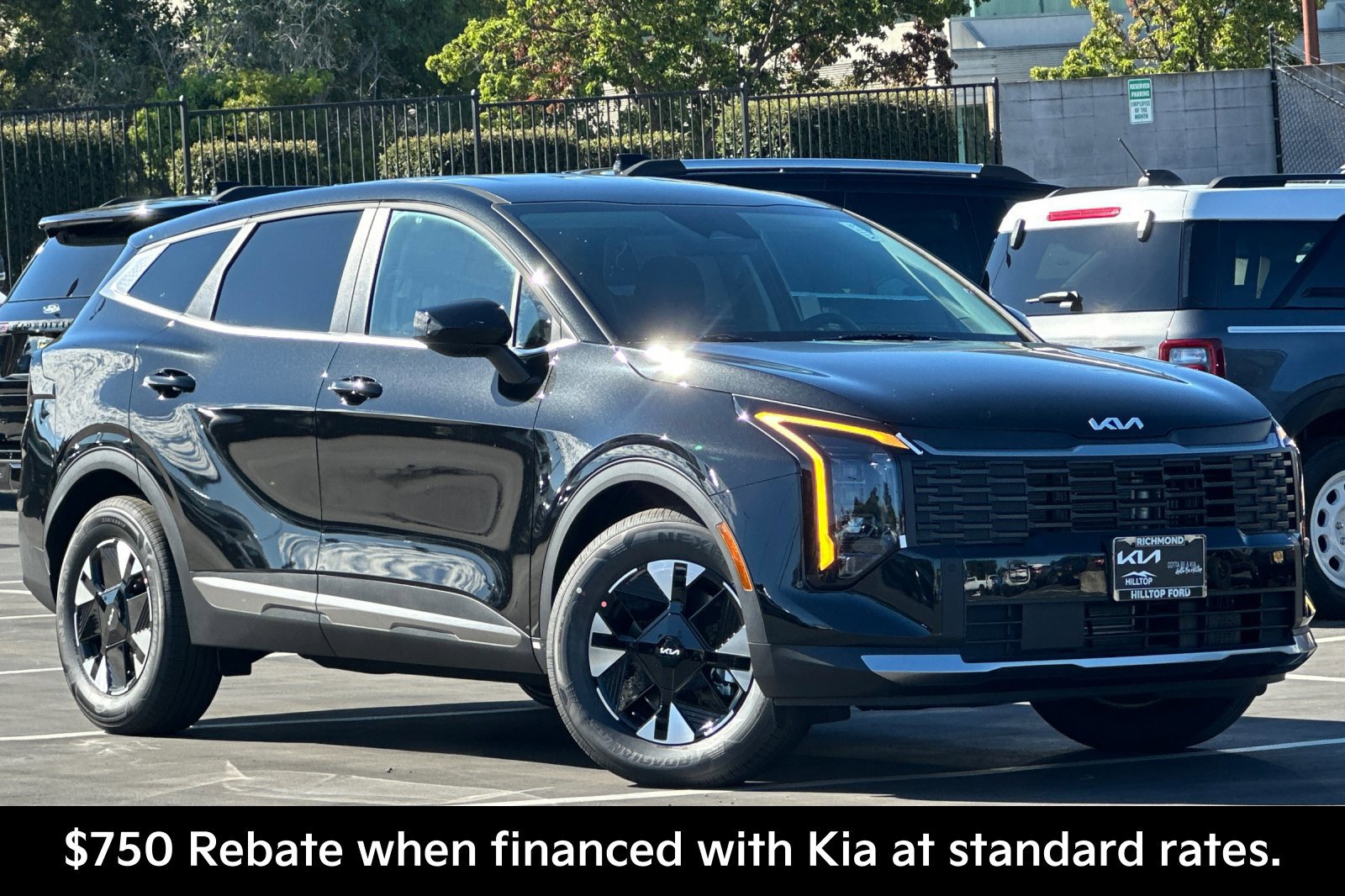 New 2027 Kia Sportage LX FWD image 2