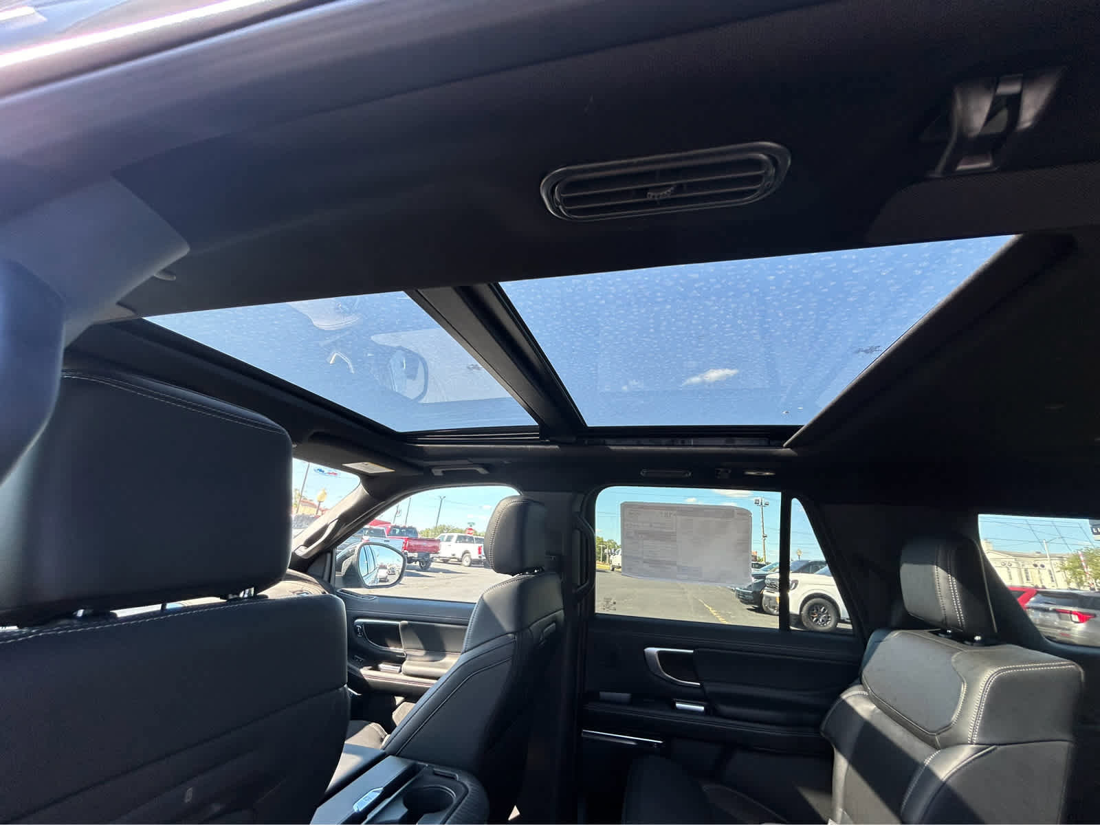 New 2025 Ford Expedition Max Platinum w/ Stealth Performance Package image 17