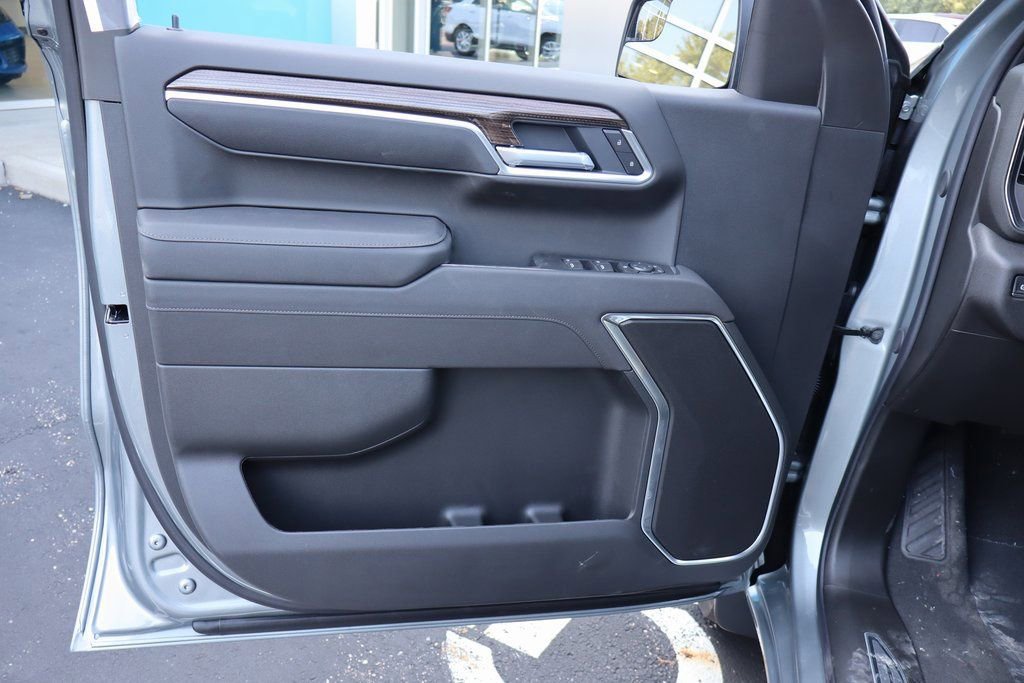 New 2026 Chevrolet Silverado 1500 LT image 4