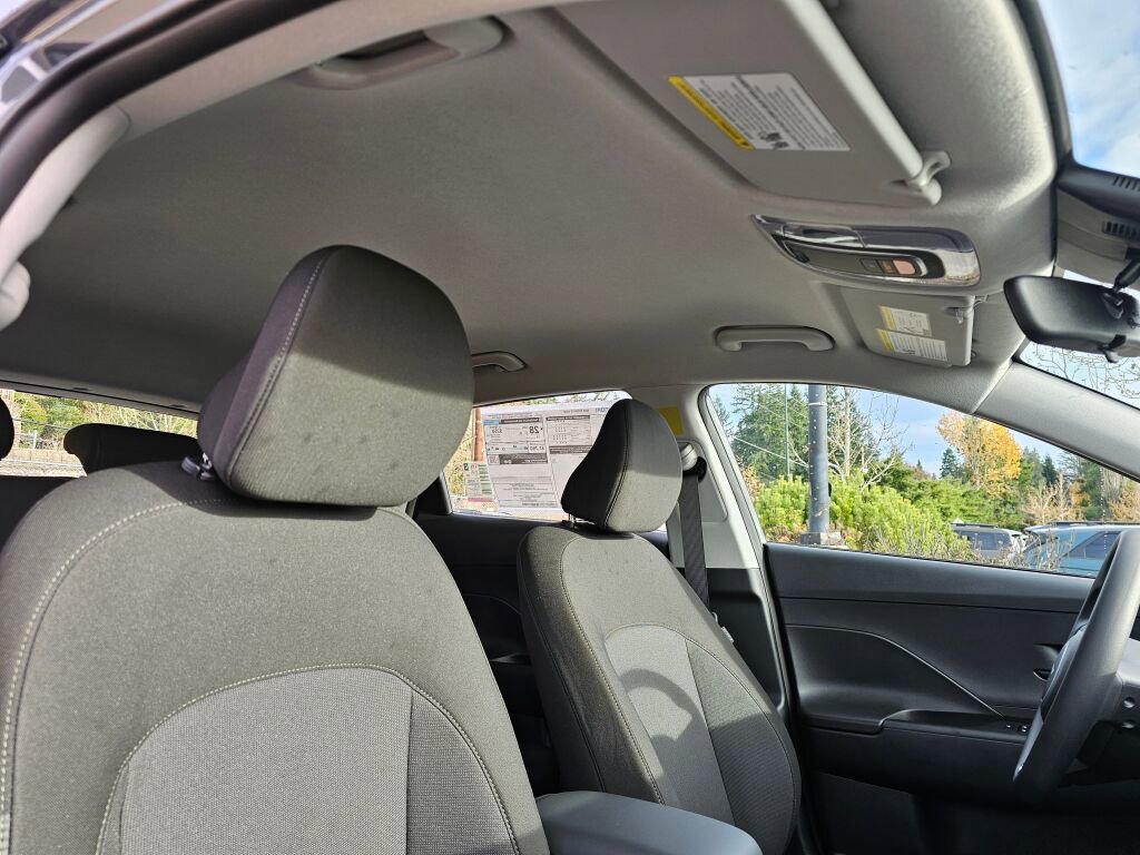 New 2026 Hyundai Kona SE image 11