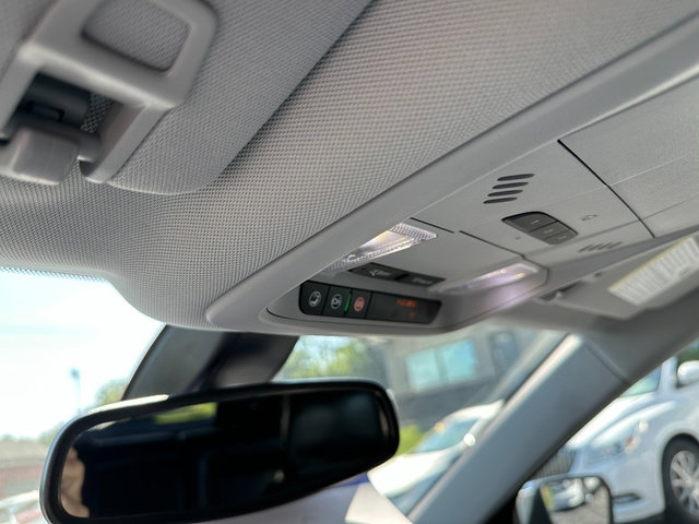 Used 2019 Chevrolet Equinox Premier FWD image 19