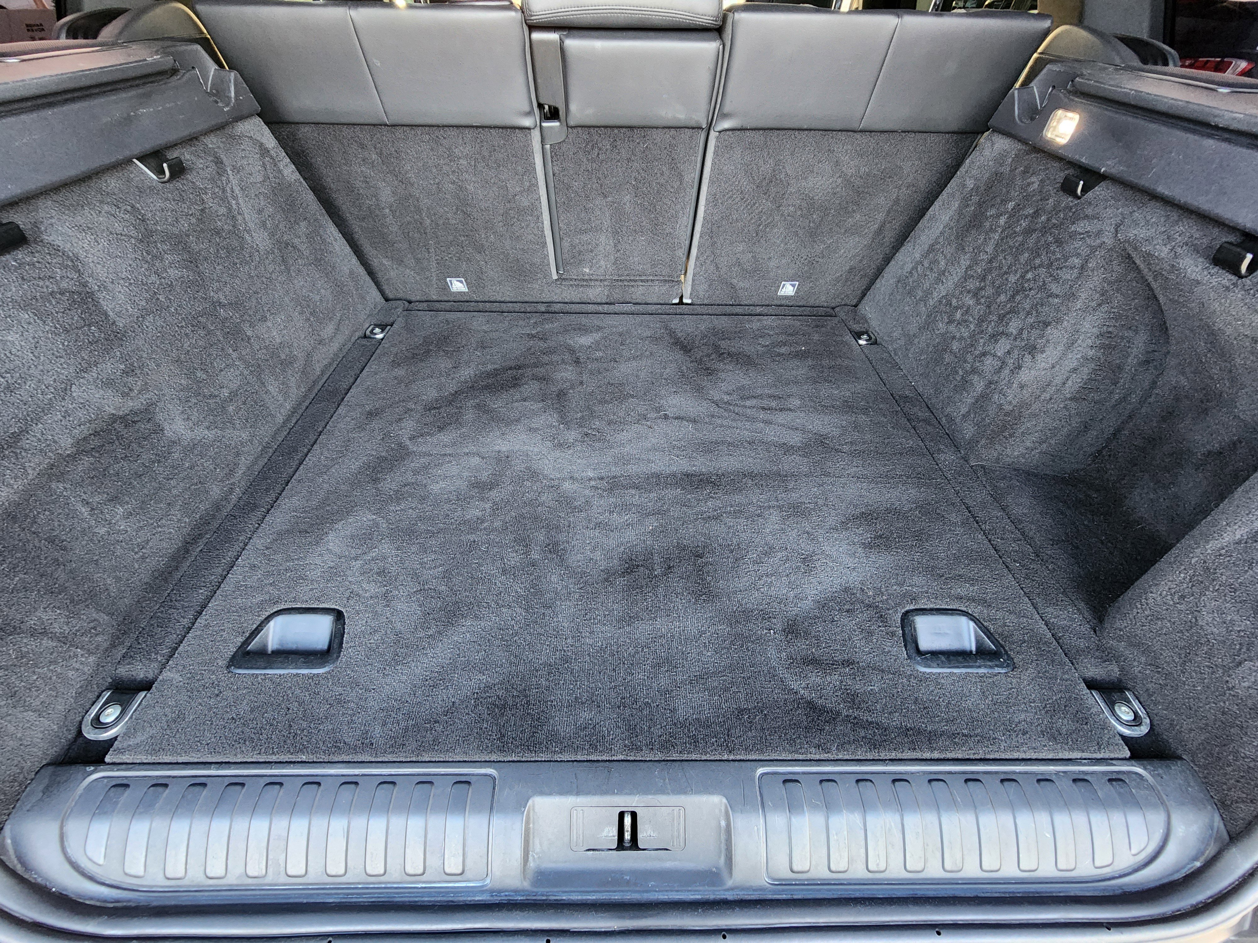 Used 2017 Land Rover Range Rover Sport image 33