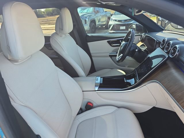 Used 2024 Mercedes-Benz GLC 300 4MATIC image 10
