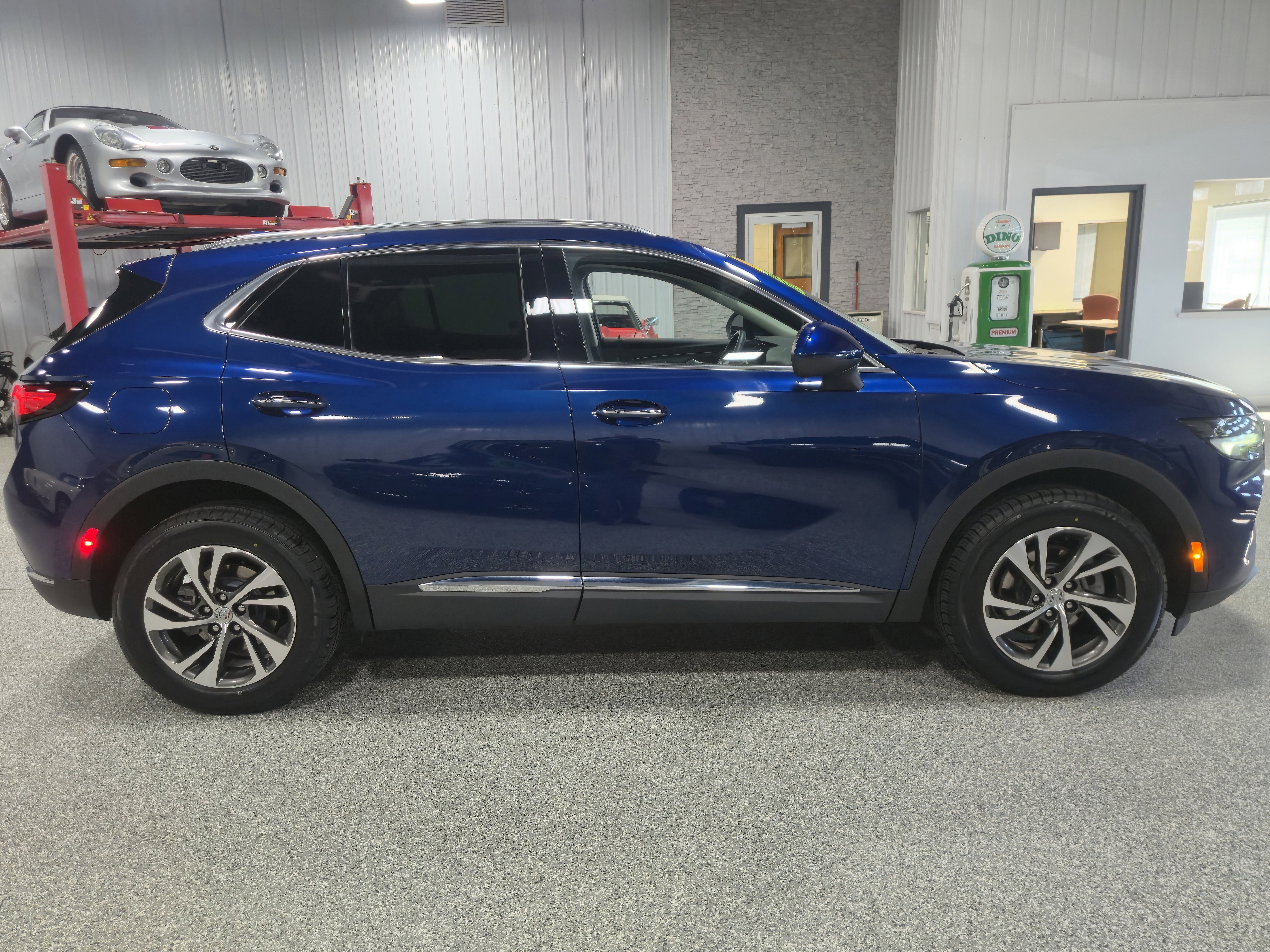 Certified 2023 Buick Envision Essence image 6