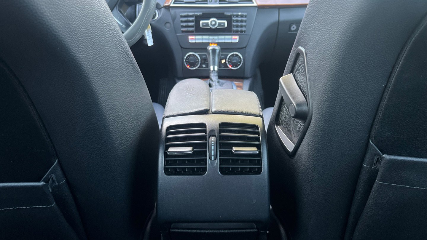 Used 2013 Mercedes-Benz C 250 Sedan image 26
