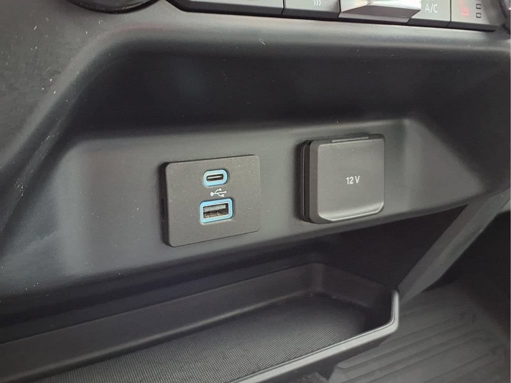Used 2021 Ford F150 XLT w/ Equipment Group 302A High AWD/4WD image 13