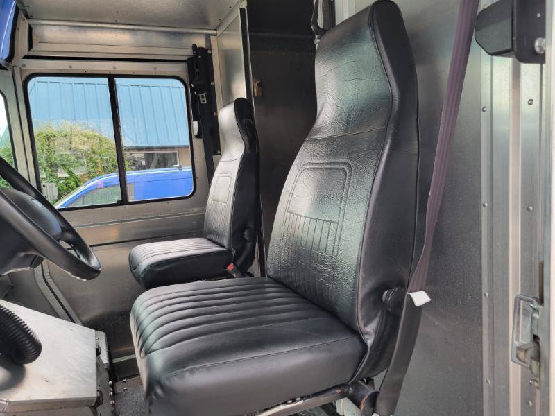 Used 2016 Ford E-350 and Econoline 350 Super Duty w/ A/C Prep Package RWD image 26