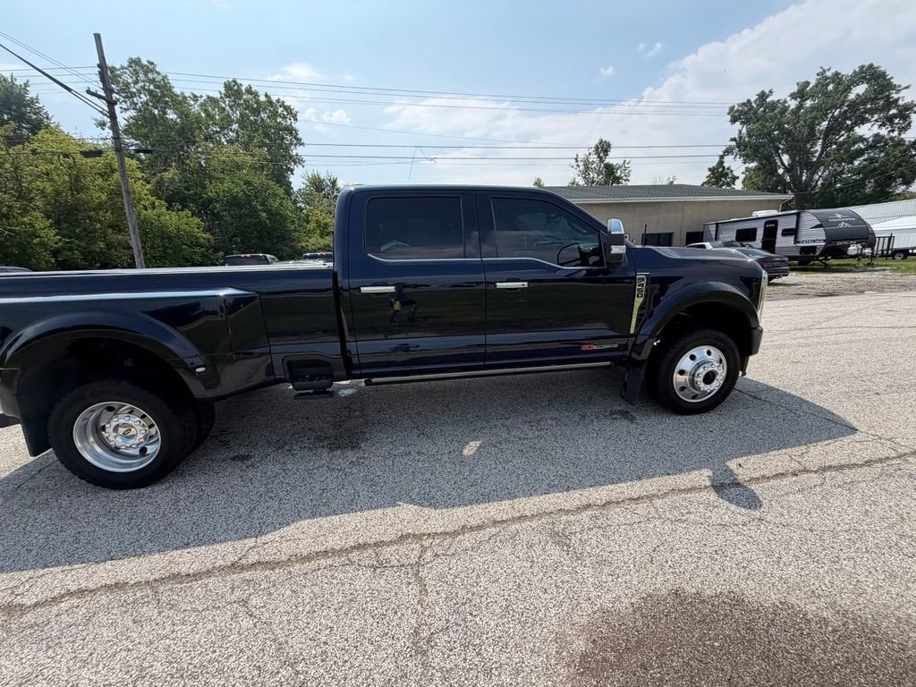 Used 2025 Ford F450 Platinum w/ Platinum Plus Package AWD/4WD image 14