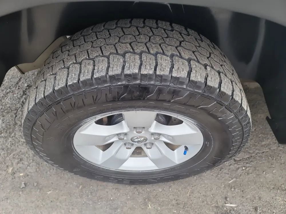 Used 2019 RAM 1500 Classic SLT AWD/4WD image 35