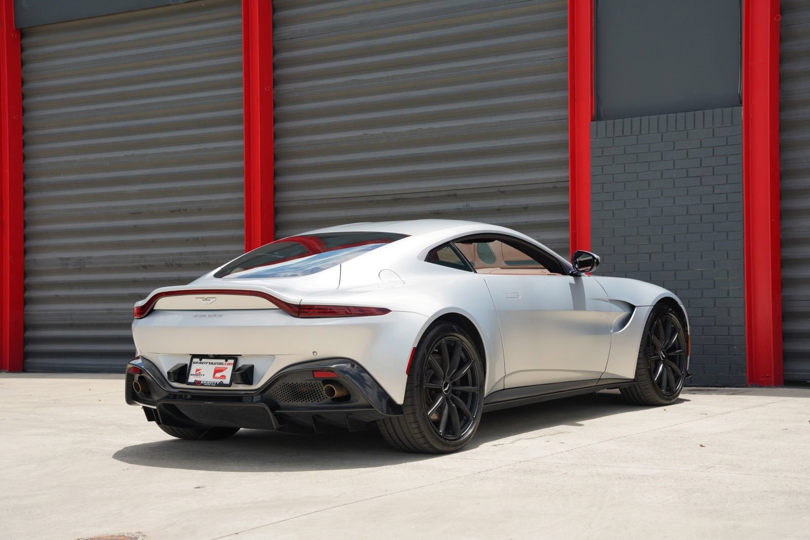 Used 2020 Aston Martin V8 Vantage Coupe RWD image 13