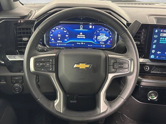 Used 2023 Chevrolet Silverado 1500 LT AWD/4WD image 23