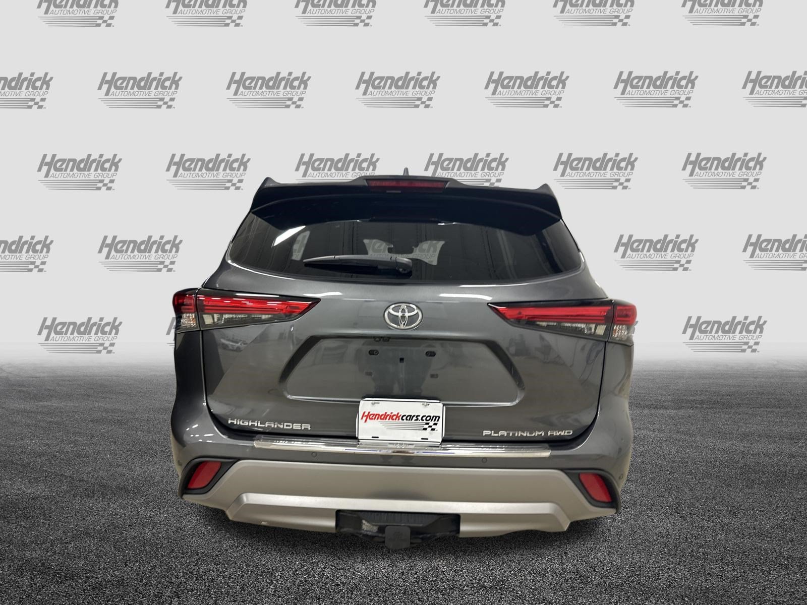 Used 2023 Toyota Highlander Platinum AWD/4WD image 9