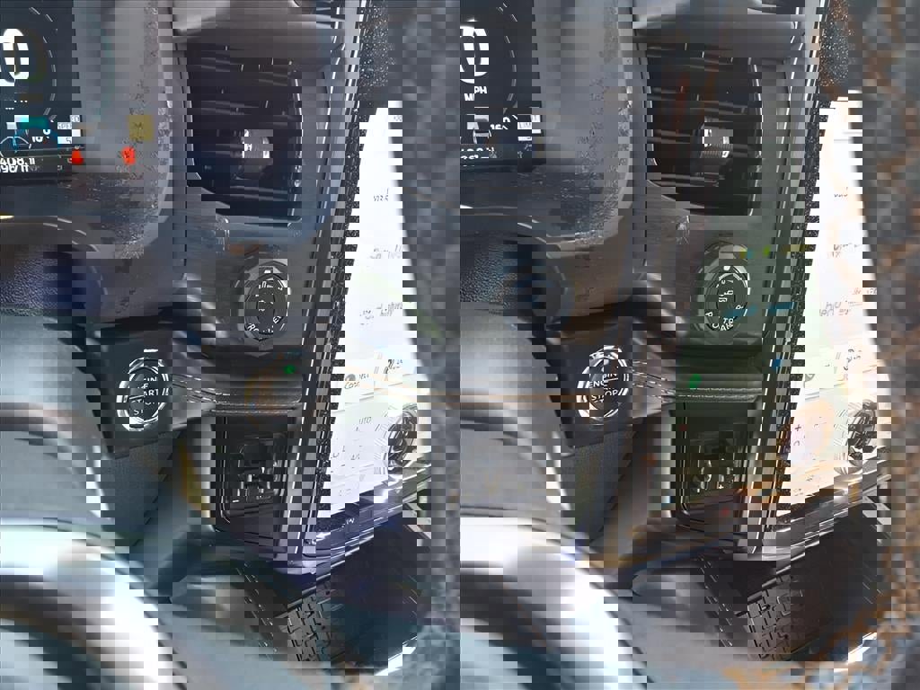 Used 2024 Ford Expedition Max Platinum image 22