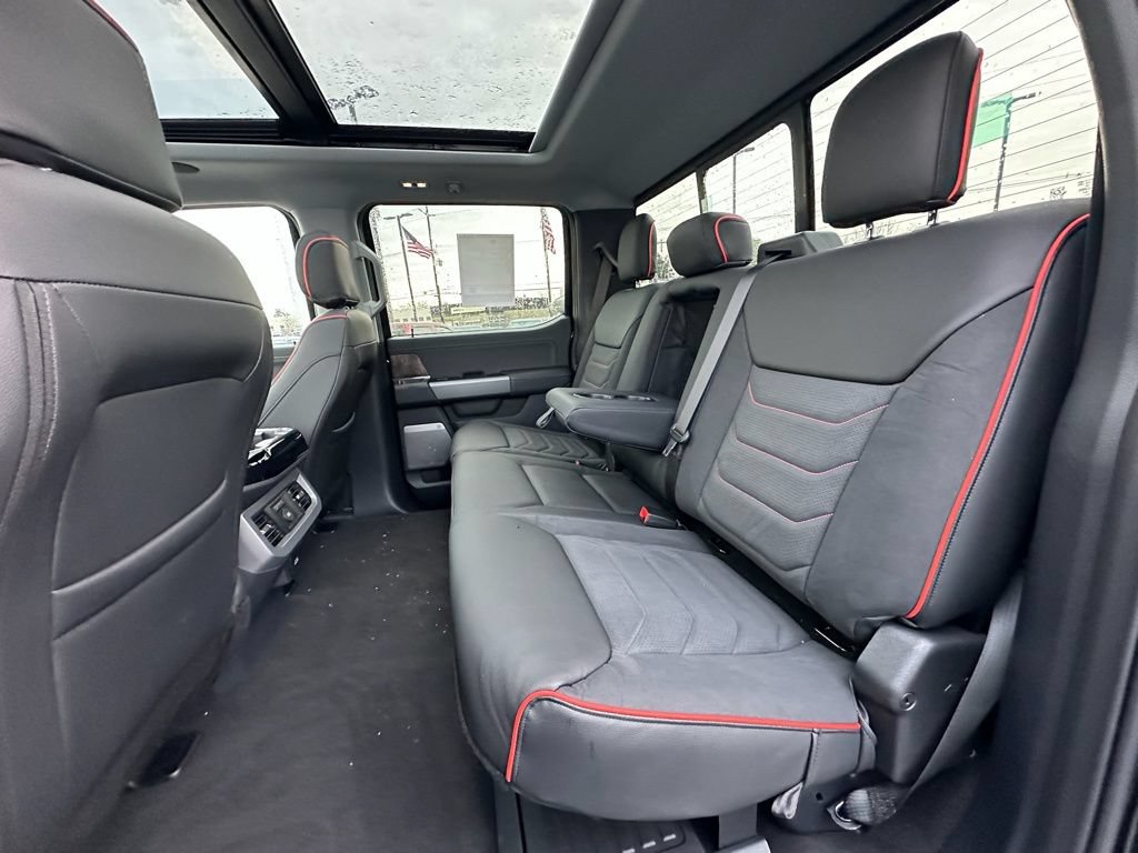 New 2026 Ford F250 Lariat w/ Black Appearance Package AWD/4WD image 19