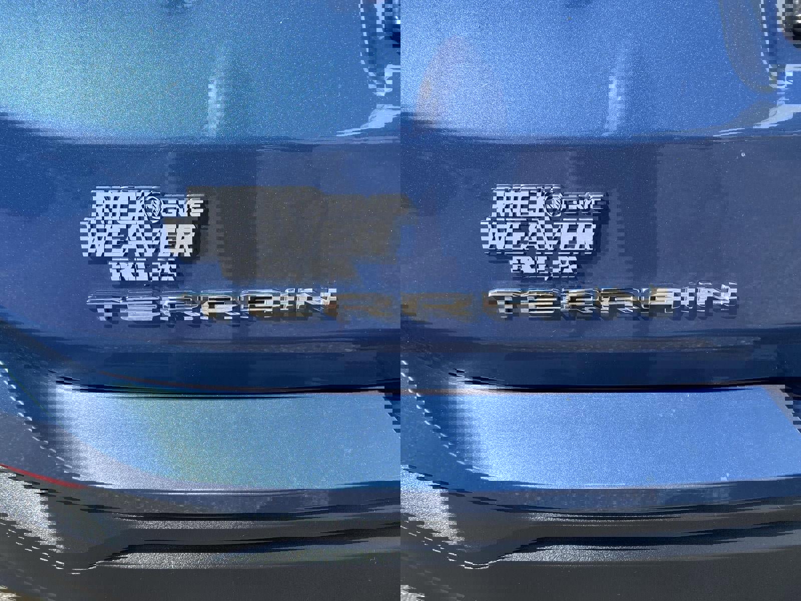 Used 2024 GMC Terrain SLE w/ Driver Convenience Package image 17