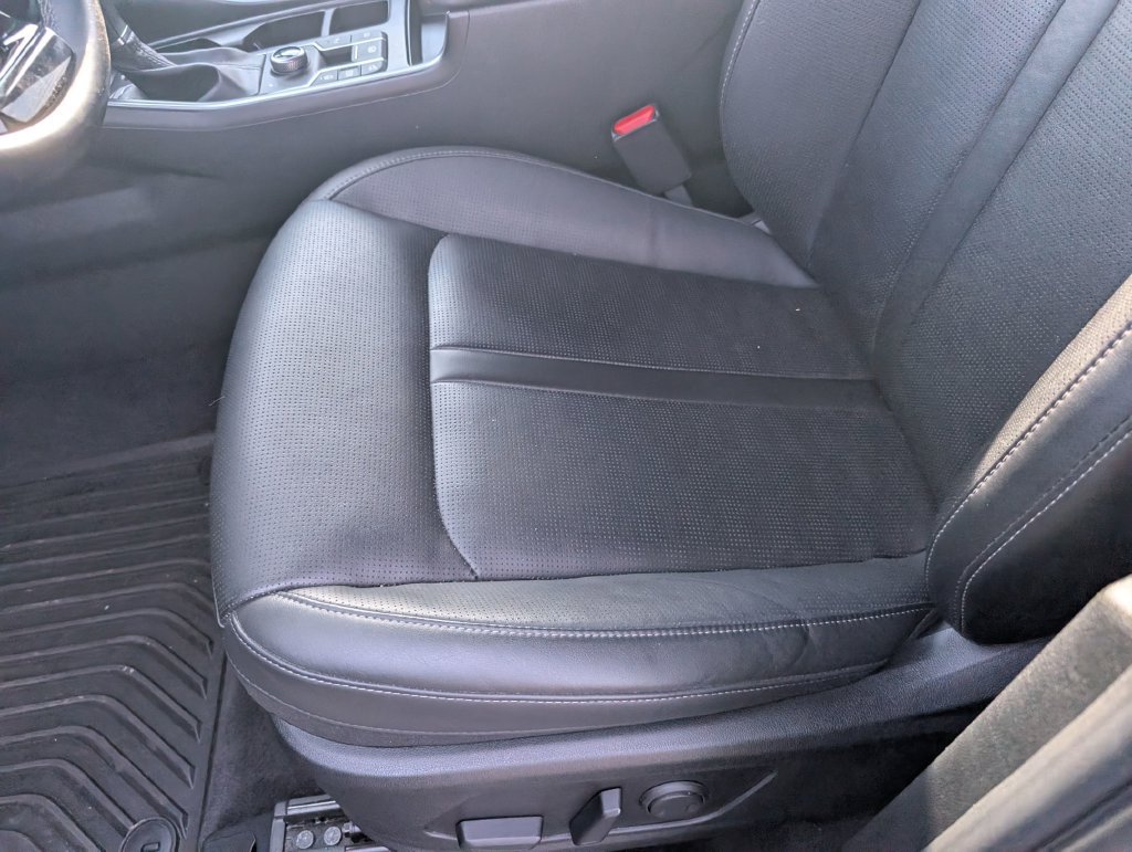 Used 2025 Kia Sorento S AWD/4WD image 19