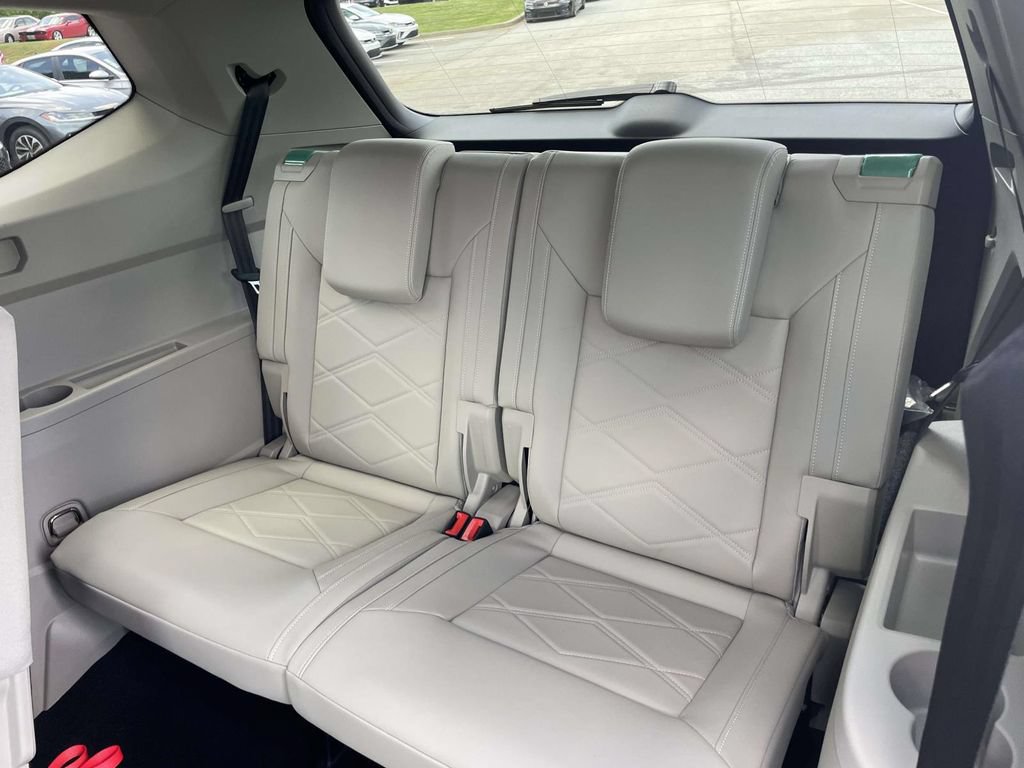 New 2026 Volkswagen Atlas SE FWD image 14