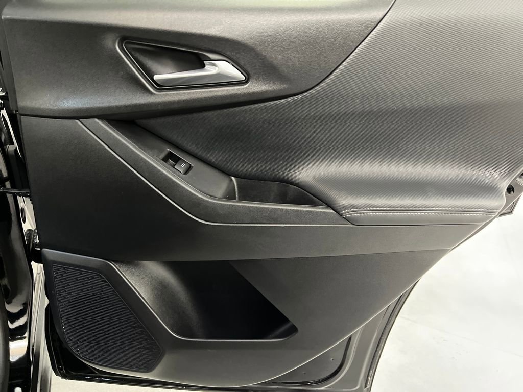 Used 2025 Chevrolet Equinox LT image 19