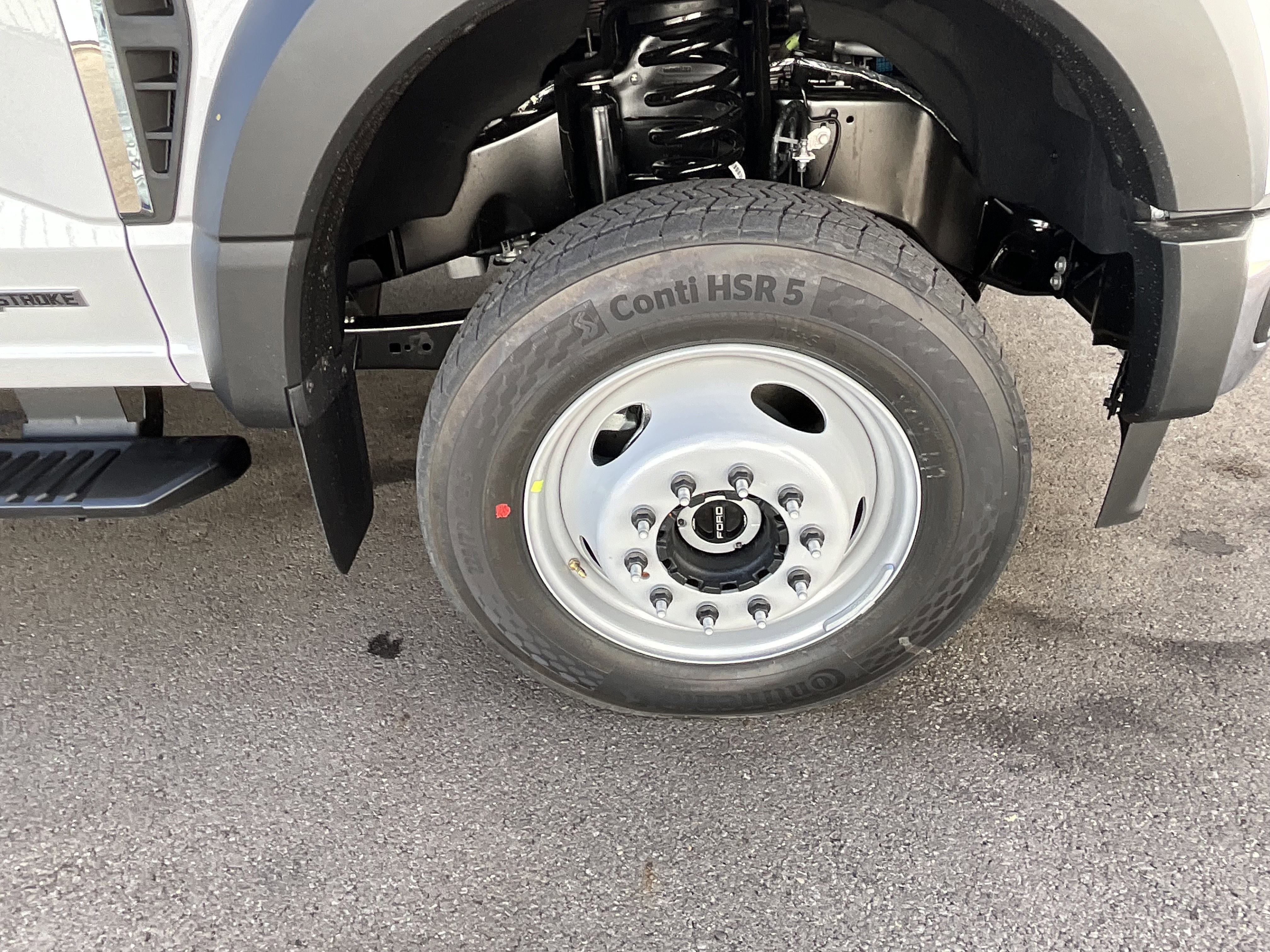 New 2026 Ford F550 4x4 Crew Cab image 33