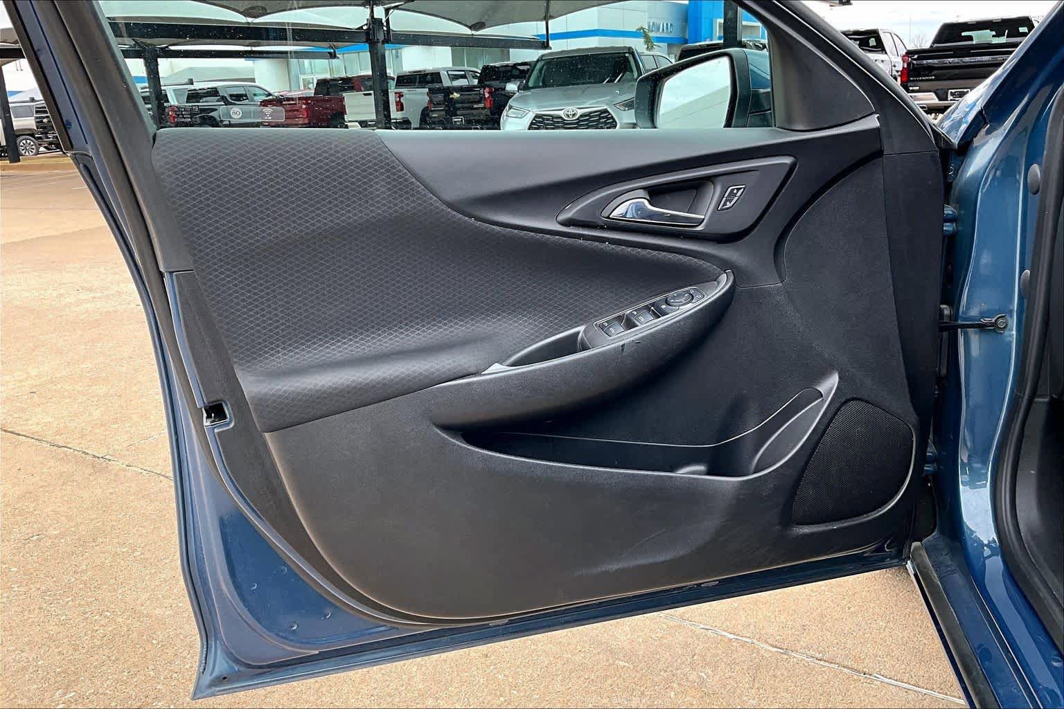 Used 2024 Chevrolet Malibu LT FWD image 23
