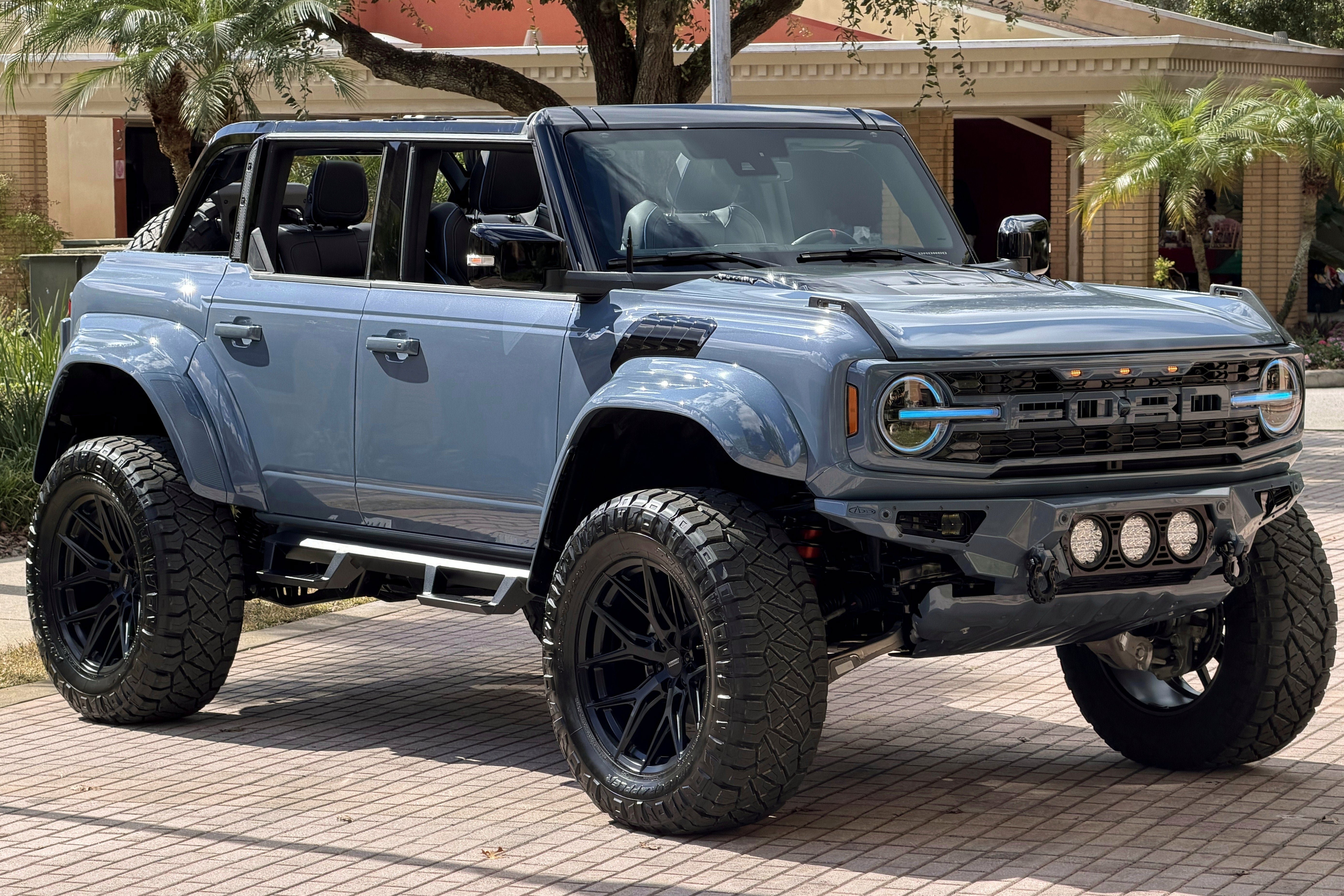 Used 2025 Ford Bronco Raptor AWD/4WD image 15