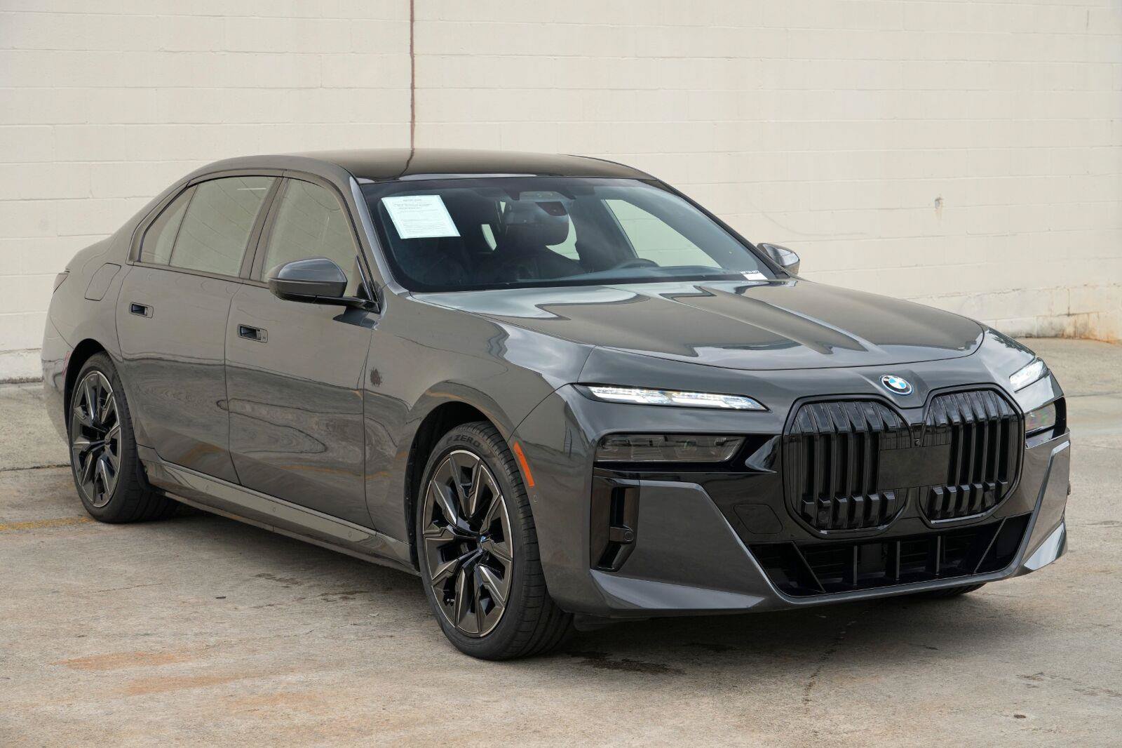Used 2024 BMW i7 eDrive50 w/ M Sport Package RWD image 70