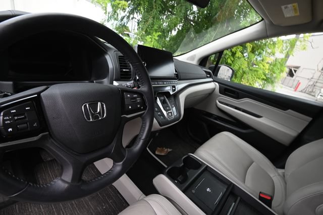 Used 2025 Honda Odyssey EX-L image 11